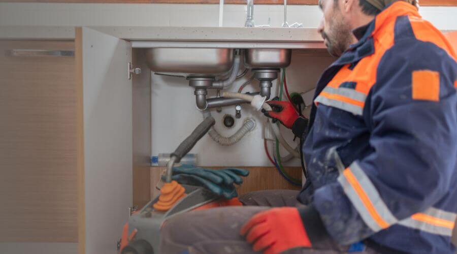 Residential Slab Leak Plumbing in Waelder, TX